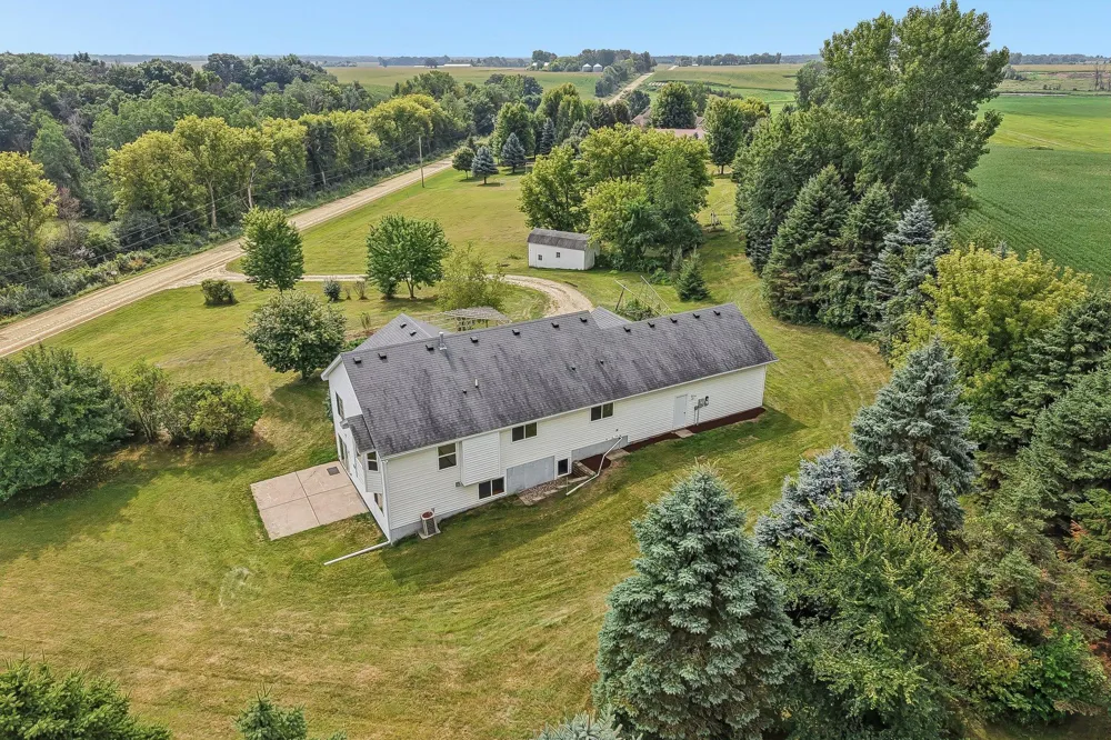 31121 Idalia Avenue Northfield, MN 55057