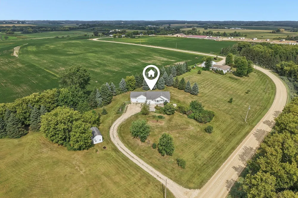 31121 Idalia Avenue Northfield, MN 55057