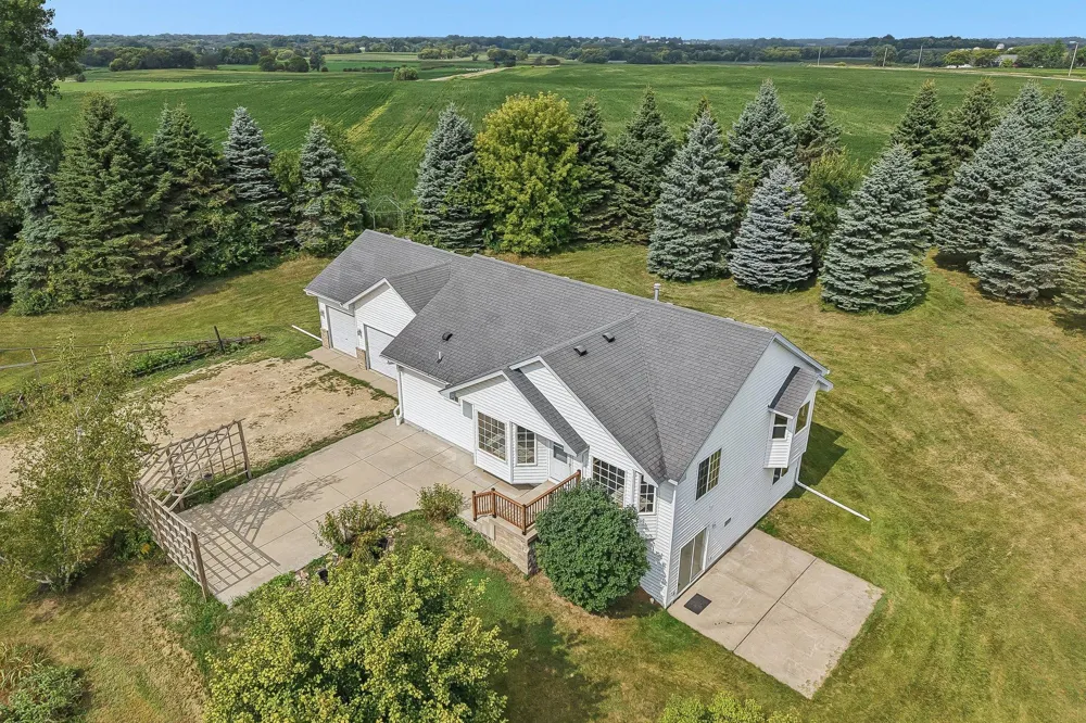 31121 Idalia Avenue Northfield, MN 55057