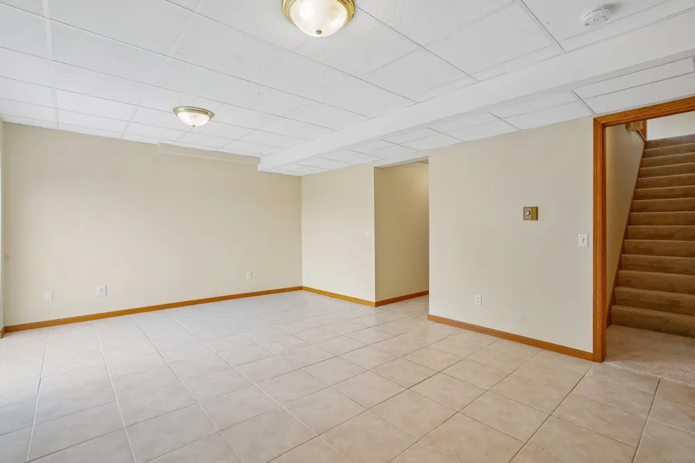 31121 Idalia Avenue Northfield, MN 55057