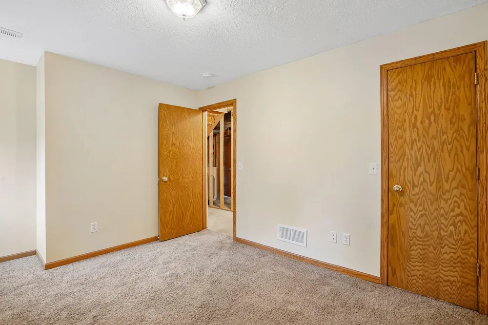 31121 Idalia Avenue Northfield, MN 55057