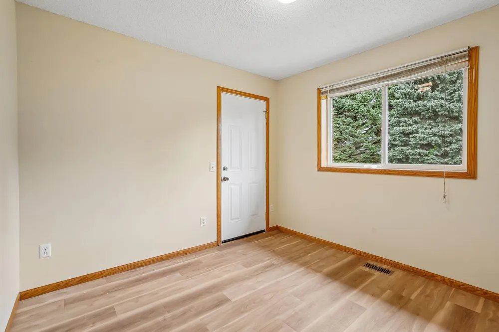 31121 Idalia Avenue Northfield, MN 55057