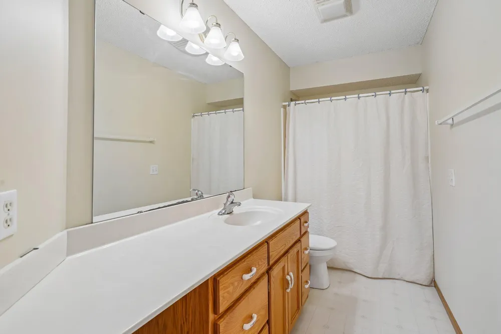 31121 Idalia Avenue Northfield, MN 55057