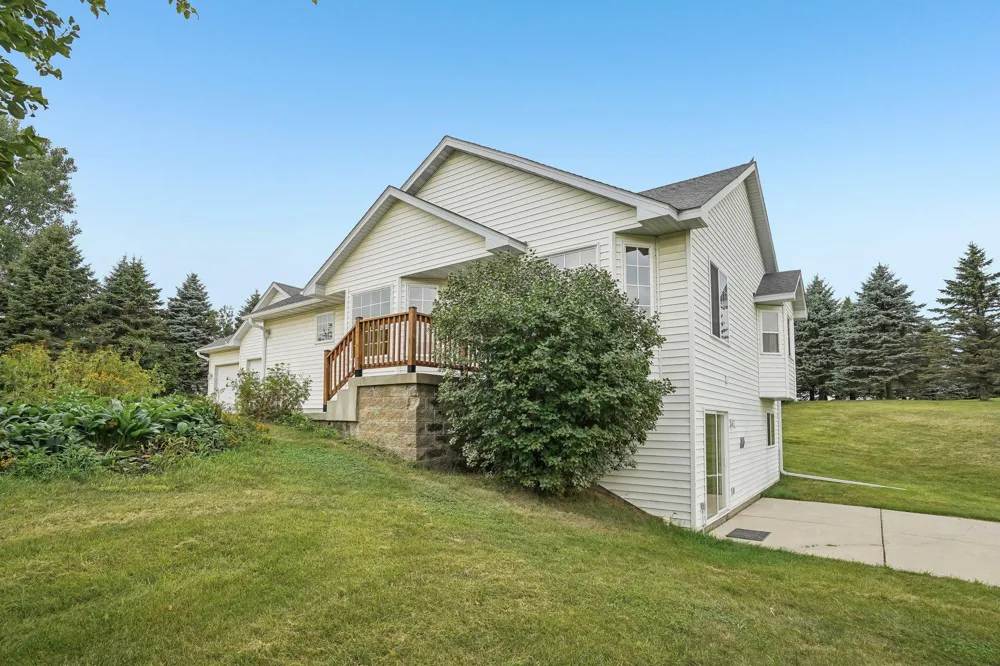 31121 Idalia Avenue Northfield, MN 55057
