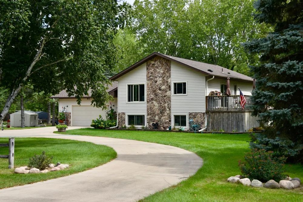 6992 43rd Avenue SE Saint Cloud, MN 56304