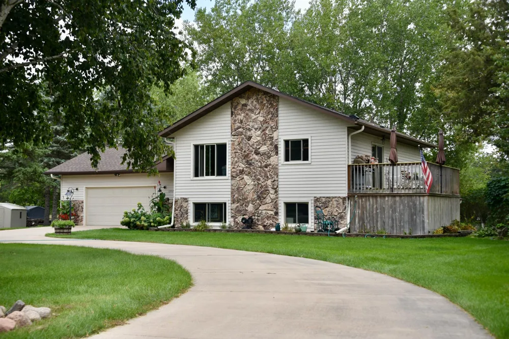 6992 43rd Avenue SE Saint Cloud, MN 56304