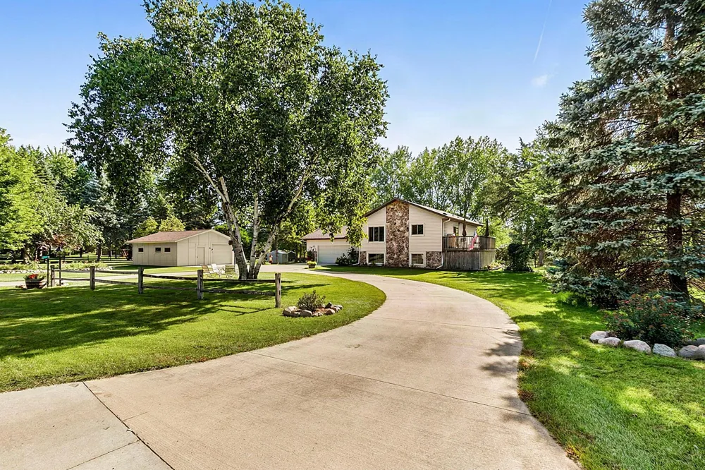 6992 43rd Avenue SE Saint Cloud, MN 56304