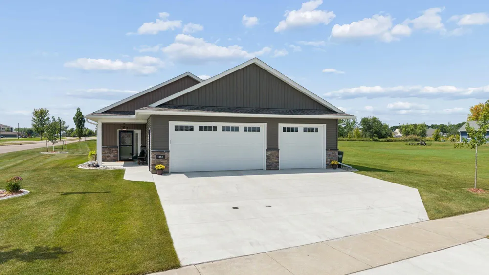 1352 Bradford Street SE Hutchinson, MN 55350