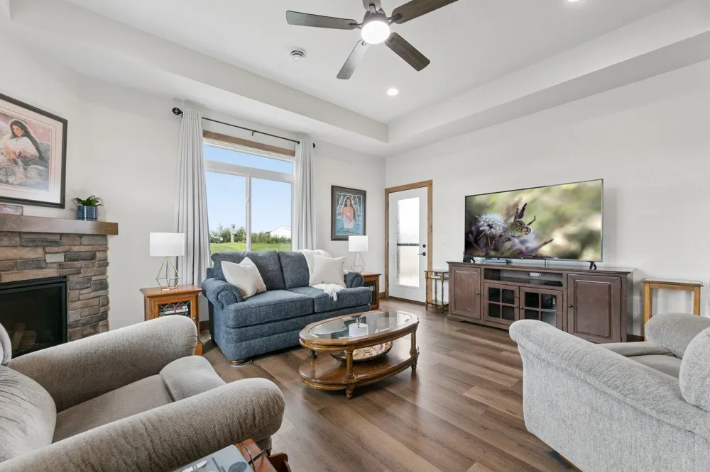 1352 Bradford Street SE Hutchinson, MN 55350