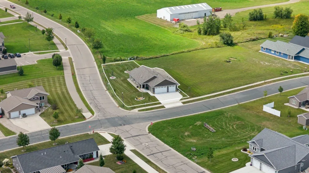 1352 Bradford Street SE Hutchinson, MN 55350