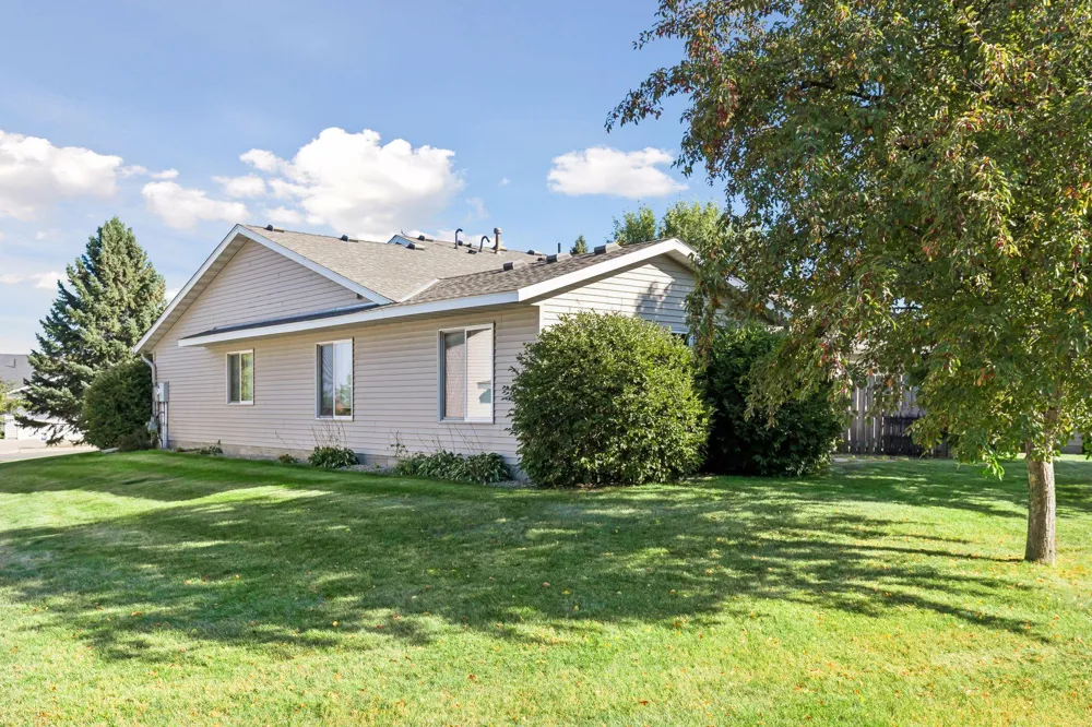 527 4th Circle Drive SE Lonsdale, MN 55046