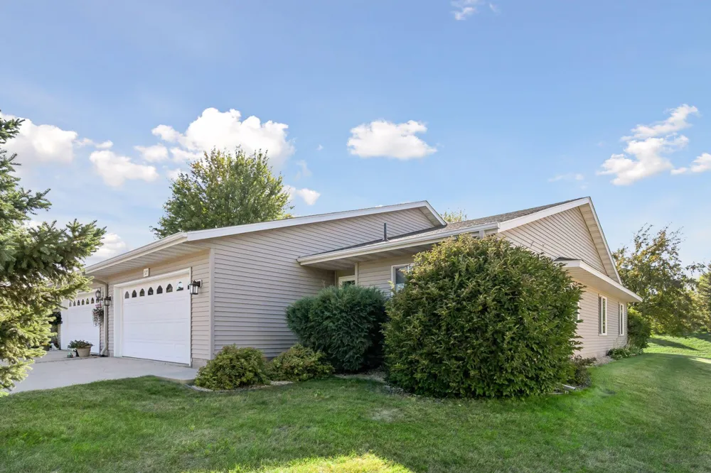 527 4th Circle Drive SE Lonsdale, MN 55046