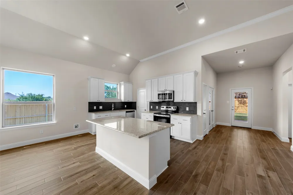 111 WATERCREST LANE Glenn Heights, TX 75154