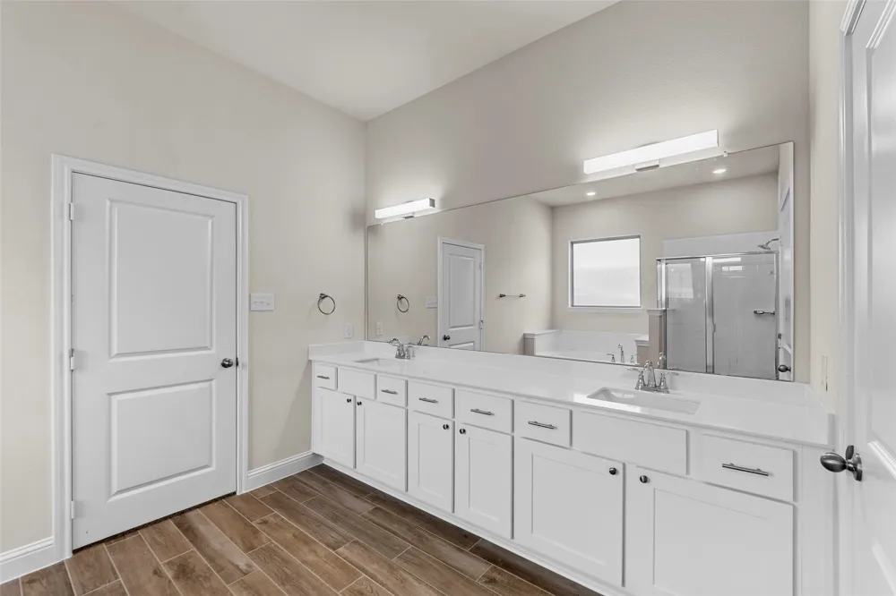 111 WATERCREST LANE Glenn Heights, TX 75154