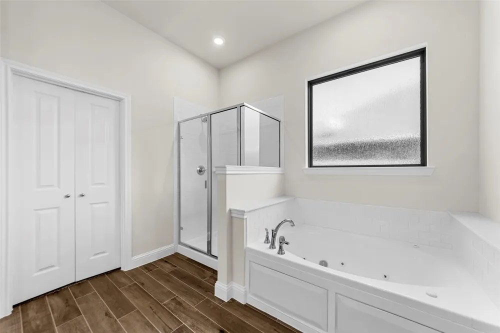 111 WATERCREST LANE Glenn Heights, TX 75154