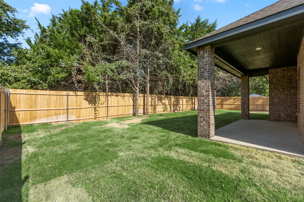 111 WATERCREST LANE Glenn Heights, TX 75154