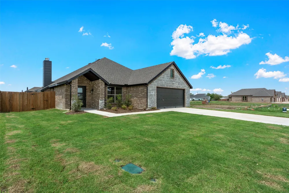 300 PENNINGTON ROAD Josephine, TX 75173