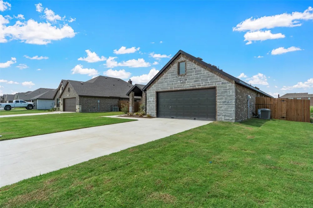 300 PENNINGTON ROAD Josephine, TX 75173