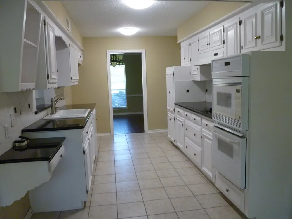 6916 Delmeta Drive Dallas, TX 75248