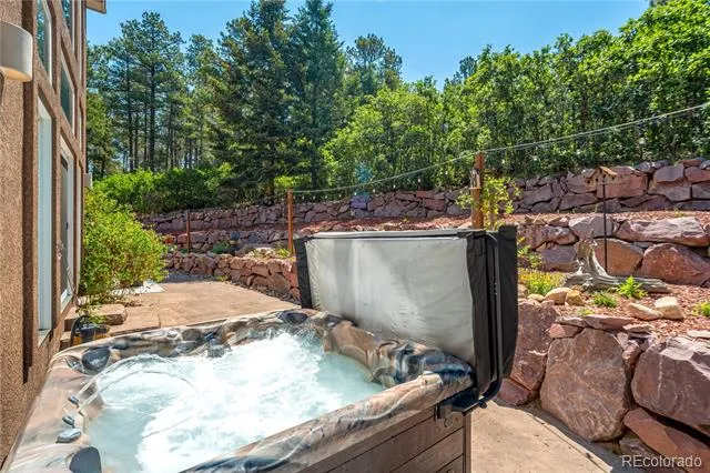 14375 Timber Trail Larkspur, CO 80118