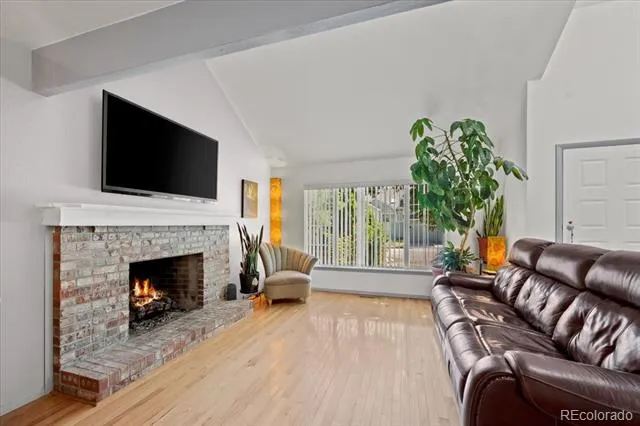 8060 Meadowdale Square Niwot, CO 80503