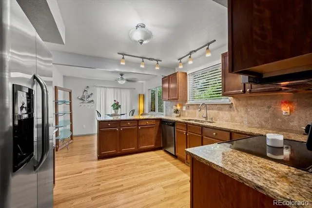 8060 Meadowdale Square Niwot, CO 80503