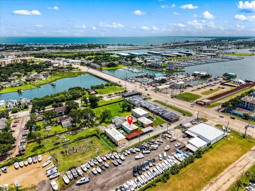 1914 Larrabee Street #3 Seabrook, TX 77586