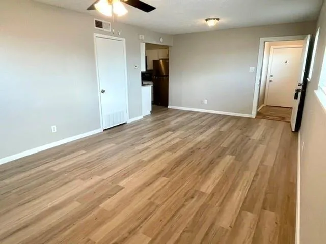 1914 Larrabee Street #3 Seabrook, TX 77586