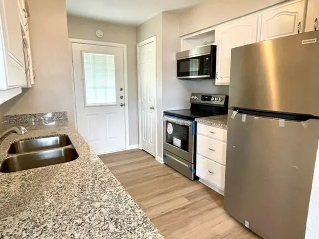 1914 Larrabee Street #3 Seabrook, TX 77586