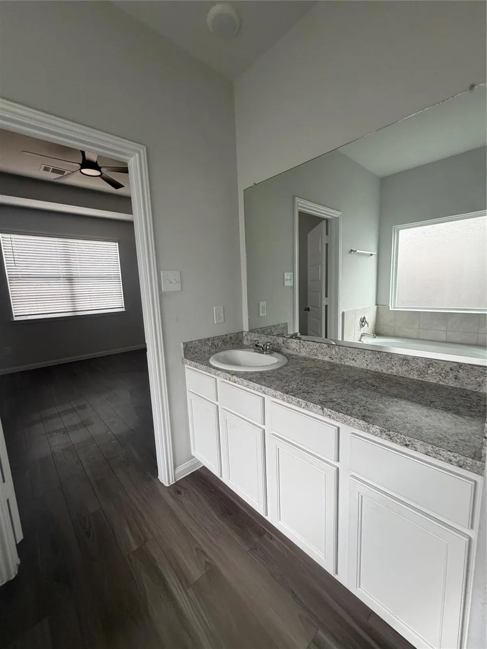 16617 Olivewood Lane Conroe, TX 77302