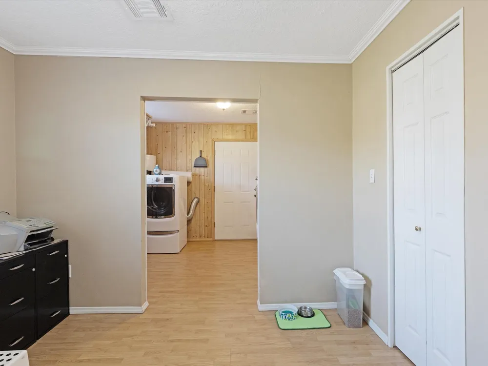 9313 State Highway 61 Hankamer, TX 77560
