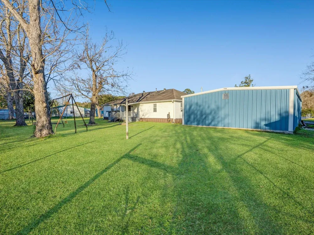 9313 State Highway 61 Hankamer, TX 77560