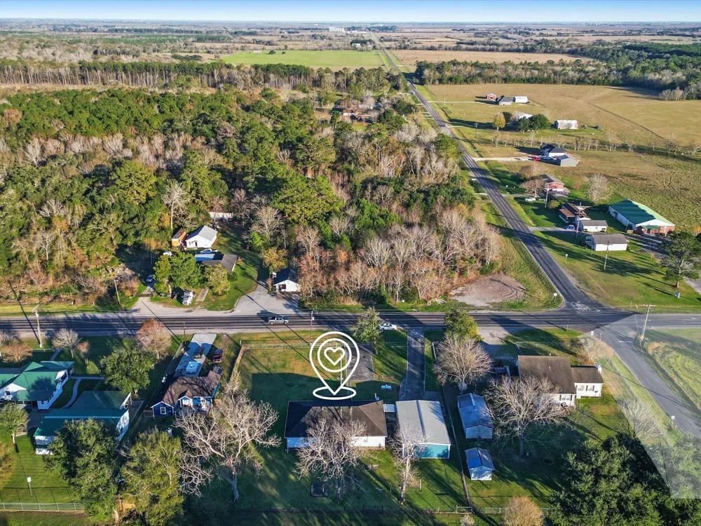 9313 State Highway 61 Hankamer, TX 77560