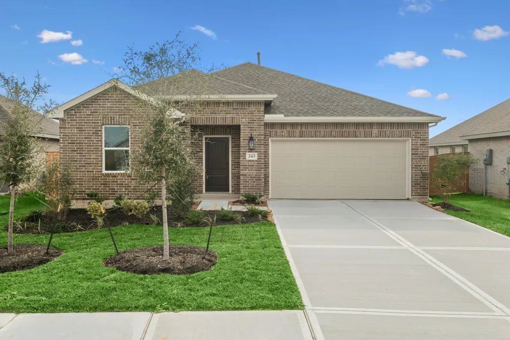 243 Ice Shore Trail Dayton, TX 77535