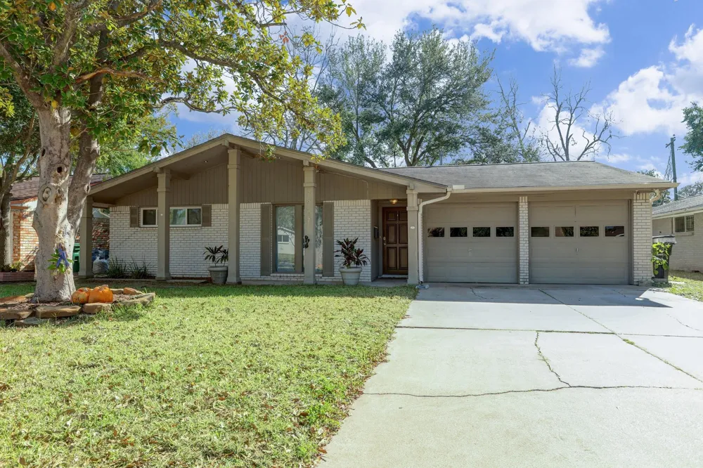 5827 Farwell Drive Houston, TX 77035