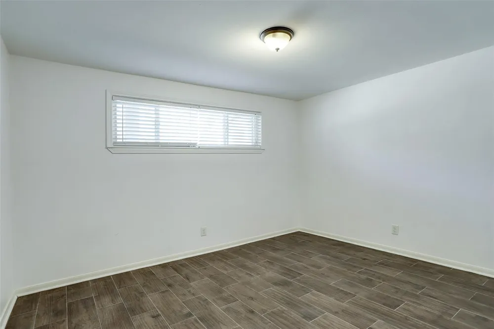 5827 Farwell Drive Houston, TX 77035