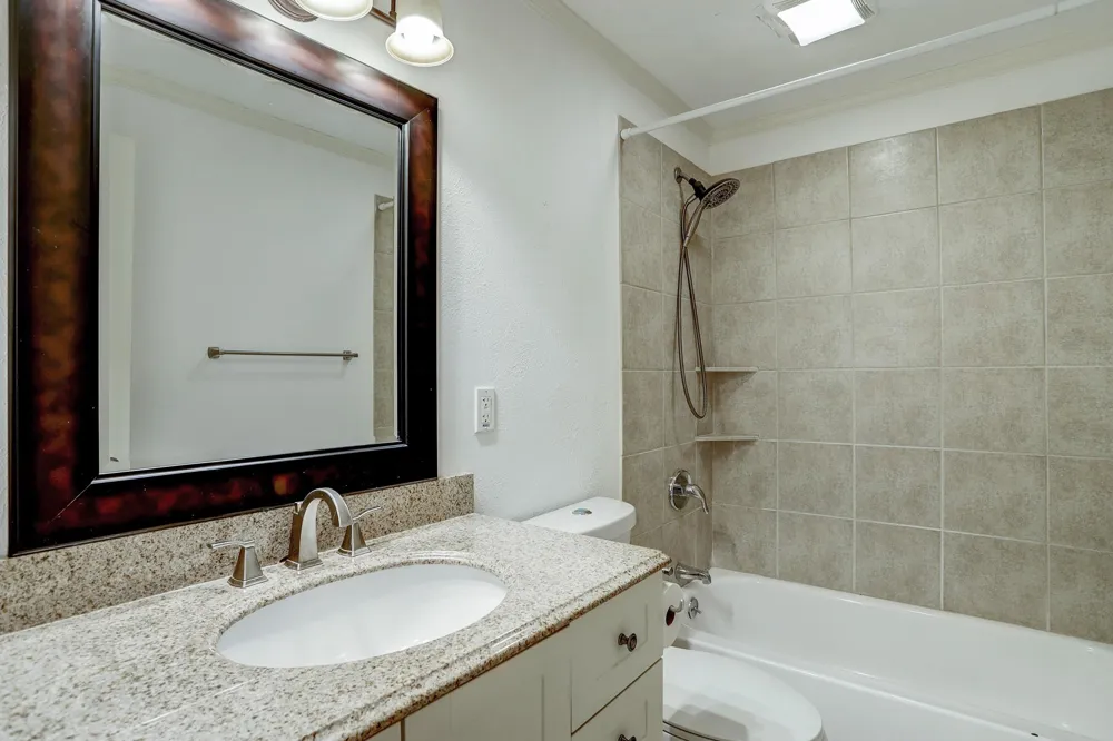 5827 Farwell Drive Houston, TX 77035
