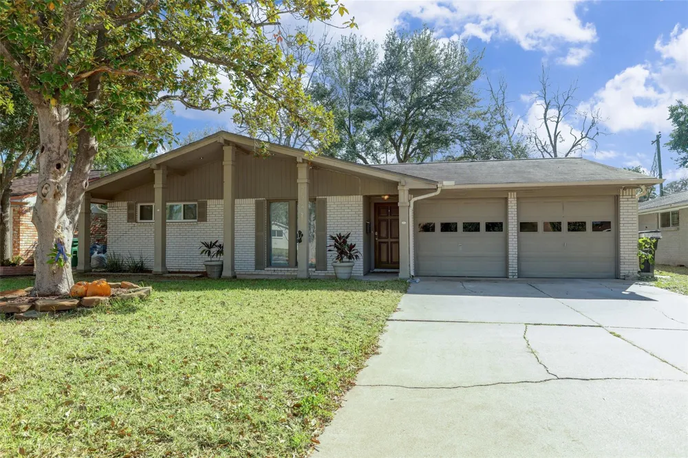 5827 Farwell Drive Houston, TX 77035