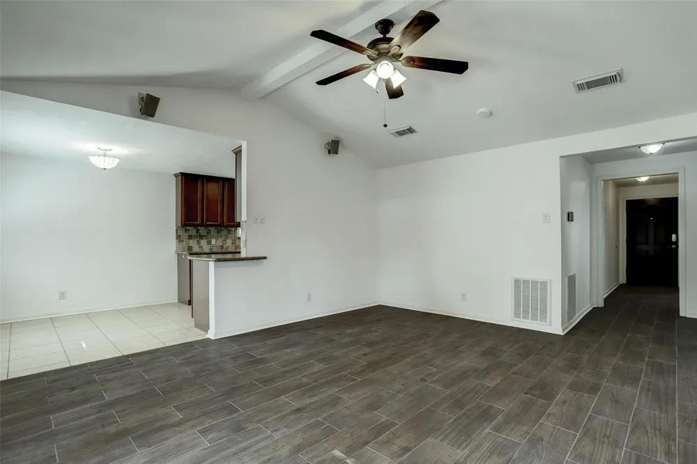 5827 Farwell Drive Houston, TX 77035