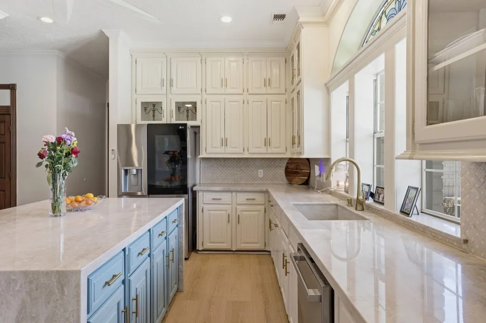 2922 Cedar Woods Place Houston, TX 77068