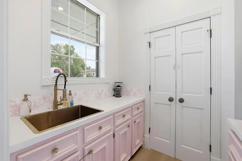 2922 Cedar Woods Place Houston, TX 77068