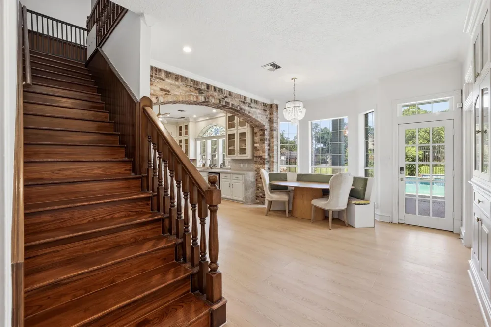 2922 Cedar Woods Place Houston, TX 77068