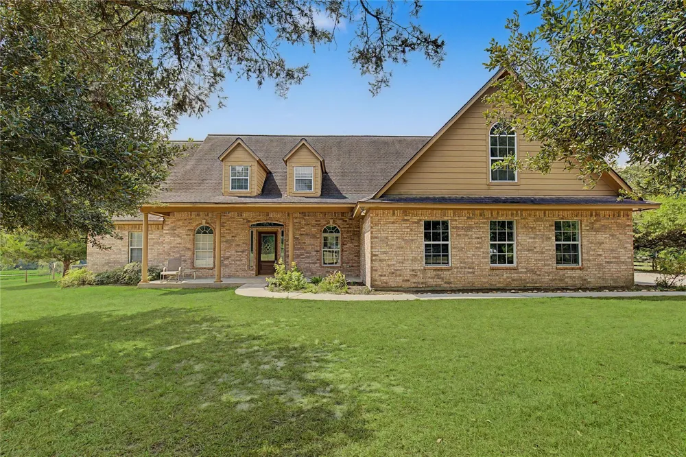 8988 County Line Road Willis, TX 77378