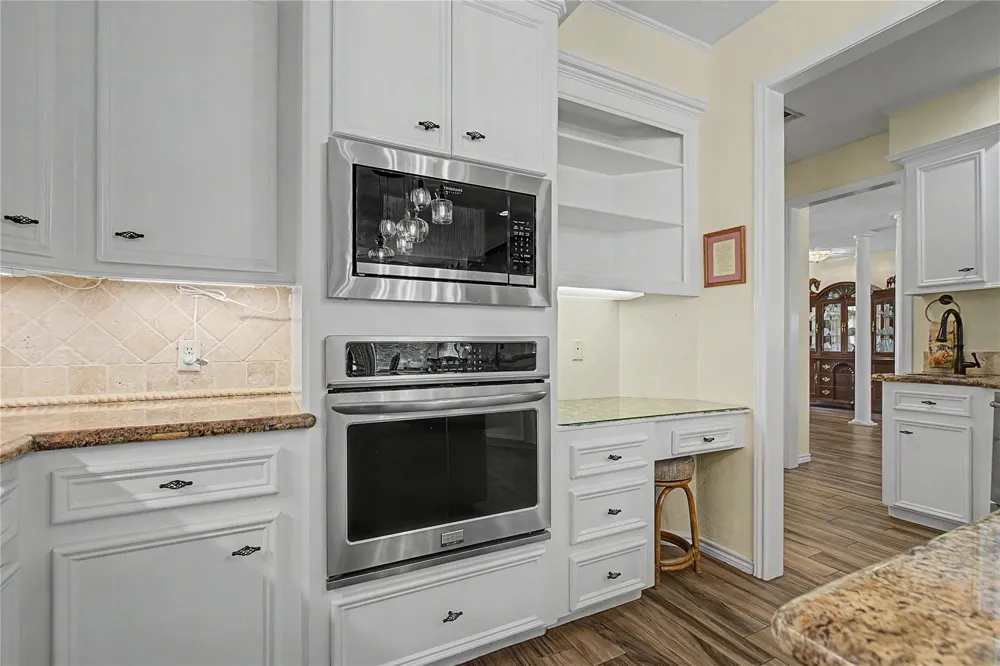 8988 County Line Road Willis, TX 77378