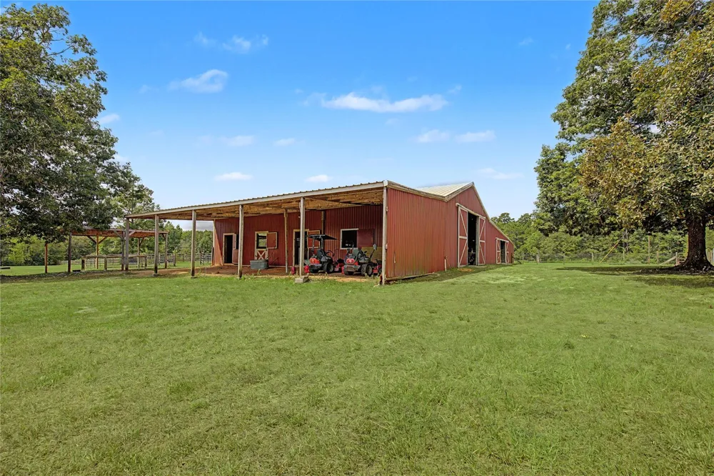 8988 County Line Road Willis, TX 77378