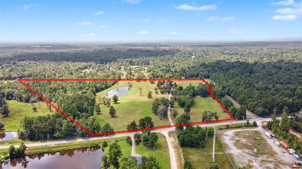 8988 County Line Road Willis, TX 77378