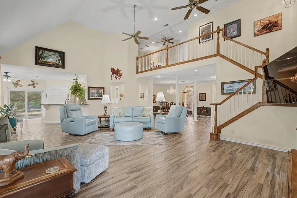 8988 County Line Road Willis, TX 77378