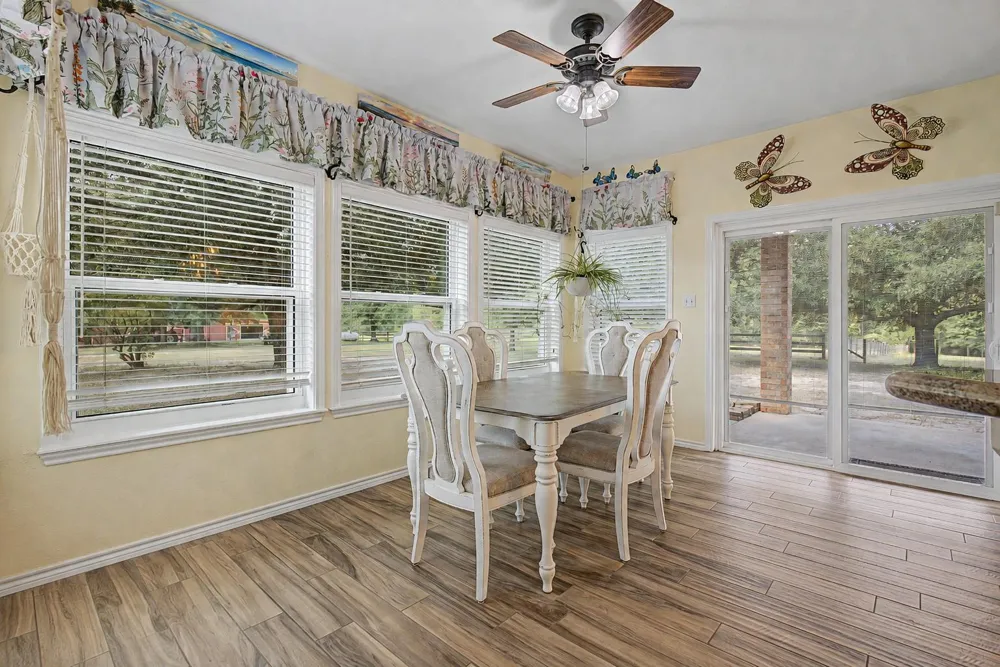 8988 County Line Road Willis, TX 77378