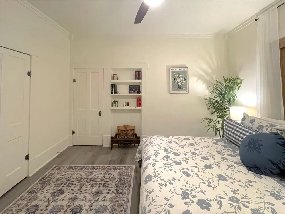 106 W Bobkat Moulton, TX 77975