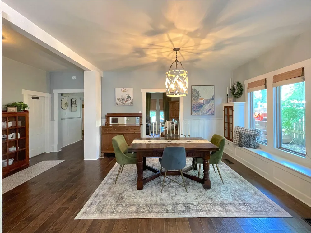 106 W Bobkat Moulton, TX 77975